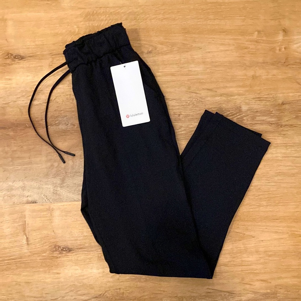 Lululemon Stretch On The Fly 7/8th Pant NWT Luxtreme